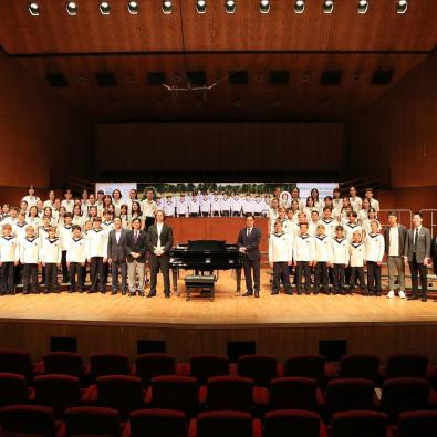 Secondary School Choir and Chamber Boys' Choir Sharing the Stage with World-Renowned Vienna Boys Choir