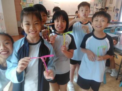 Science week activities - Making a rubber band helicopter