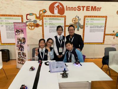 Students presented the experiments of the Internet of Things (IoT) in the Learning & Teaching Expo.
