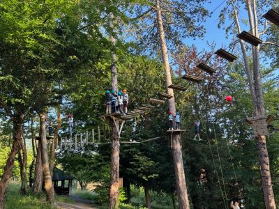 Immersive UK Experience – Grades 5-8 Explore, Learn, and Grow!