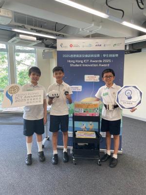 Student Innovators Develop VR Training for Special Educational Needs
