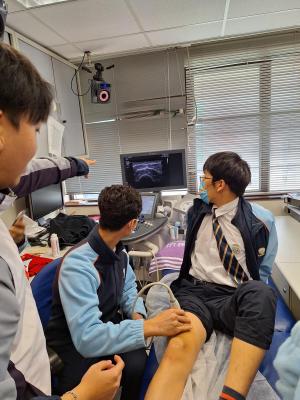 Advancing Knowledge: Students Explore Cutting-Edge Research at CUHK