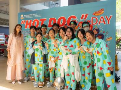 ✨A-School WeProud Dress Casual Day X HOT DOG Day🌭