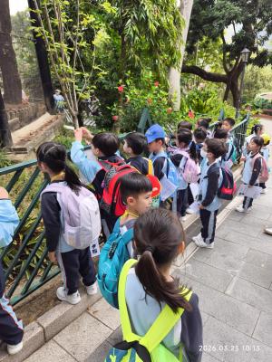 <<✨ 一年級自然探索之旅——香港動植物公園！🌿🐒>>