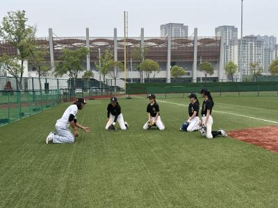 <<⚾Boys’ & Girls’ Softball Team Recharge from a 7-Day Training Camp in Nanjing!>>