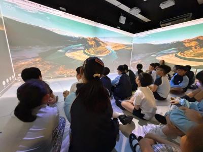 <<✨ InnoCave 沉浸式學習之旅——五年級「長江探源」！🏔️🌊>>