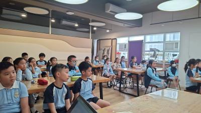 <<雲端攜手、互學互鑒：與內地姊妹學校線上交流>>