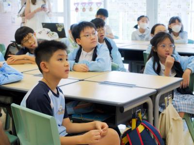 <<Grade 5 Students Reimagine the Future of Uniforms in PBL! 🌟>>