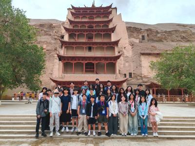 <<🏜️ 千年絲路・藝術尋根：敦煌藝術文化之旅>>